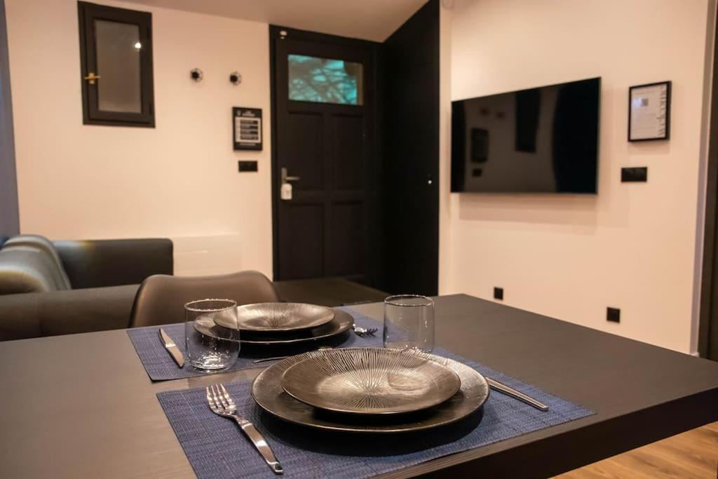 Apartmán Blue Night - Jacuzzi - Bord De Seine Corbeil-Essonnes Exteriér fotografie