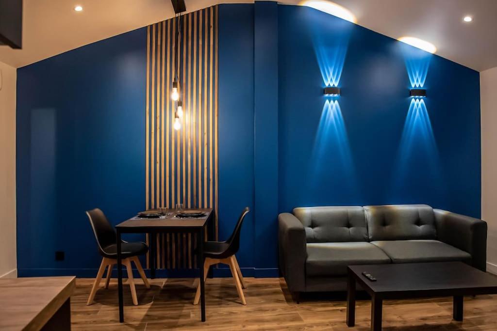 Apartmán Blue Night - Jacuzzi - Bord De Seine Corbeil-Essonnes Exteriér fotografie