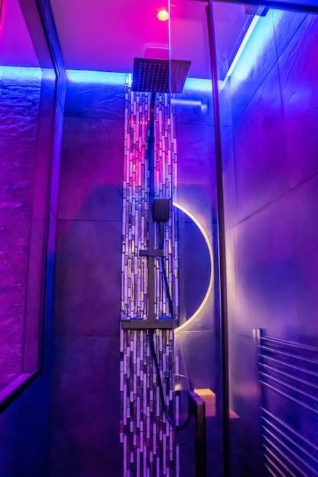 Apartmán Blue Night - Jacuzzi - Bord De Seine Corbeil-Essonnes Exteriér fotografie
