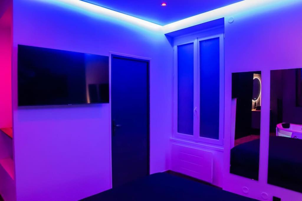Apartmán Blue Night - Jacuzzi - Bord De Seine Corbeil-Essonnes Exteriér fotografie