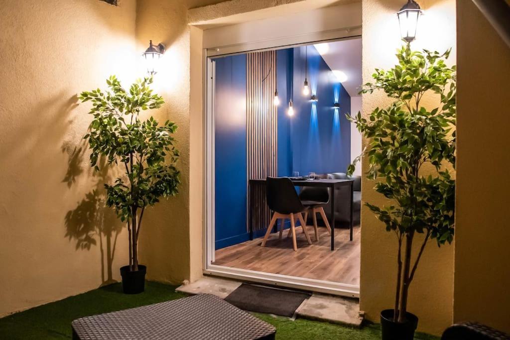 Apartmán Blue Night - Jacuzzi - Bord De Seine Corbeil-Essonnes Exteriér fotografie